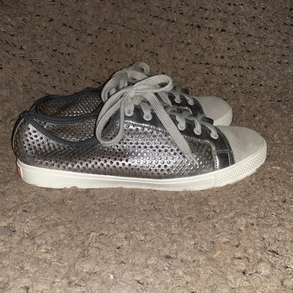 TORY BURCH-Metallic Silver Perforated Leather Lace Up Sneakers-Sz 41-Excellent - Picture 4 of 7